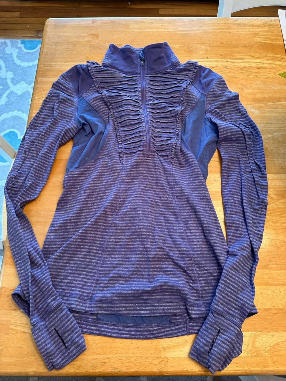 Lululemon pullover jacket size 6